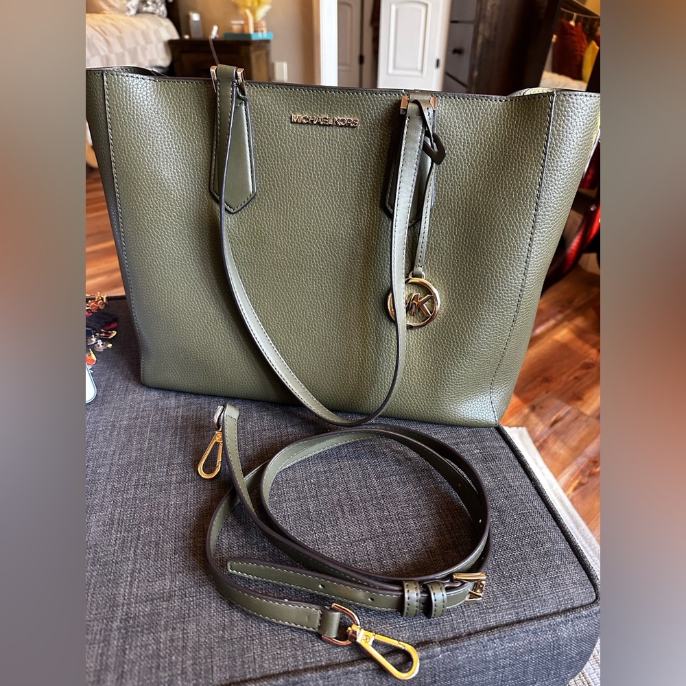 Michael Kors 3 in 1 Tote